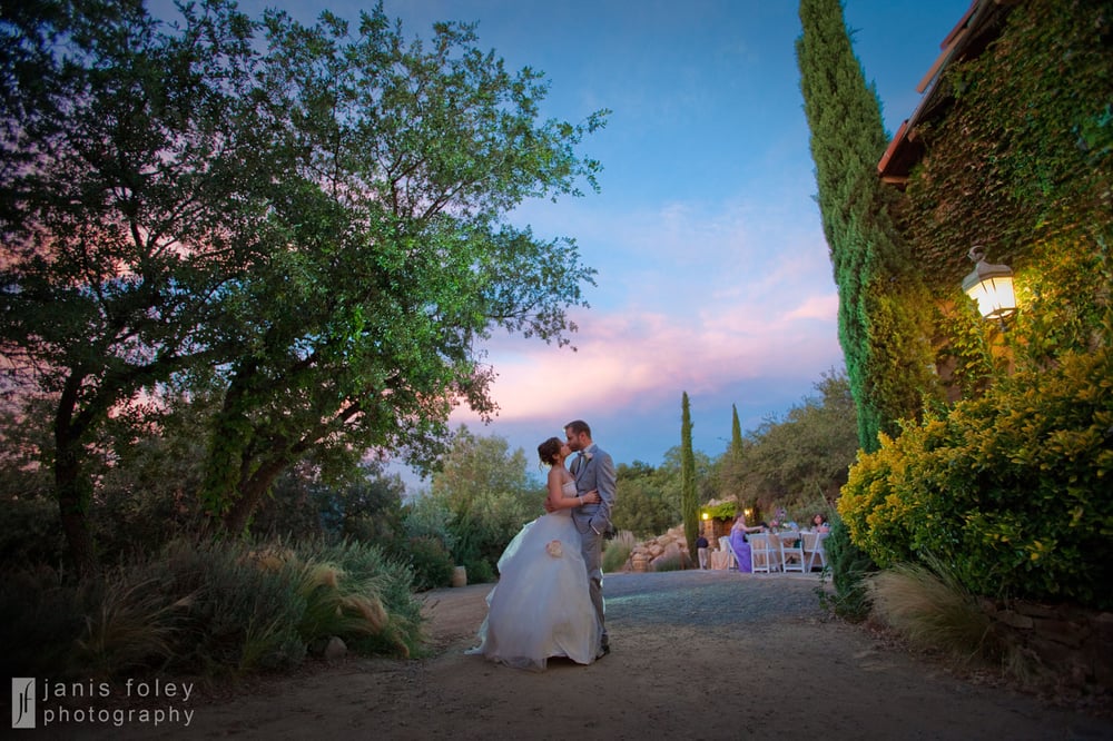 wedding photographer ramona milagro farm winery